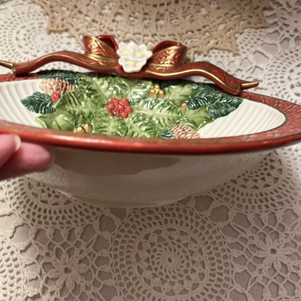 HP 🎉 Fitz and Floyd Christmas Rose bowl NWT